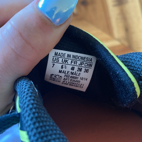 Adidadas predito soccer cleats - Picture 5 of 5